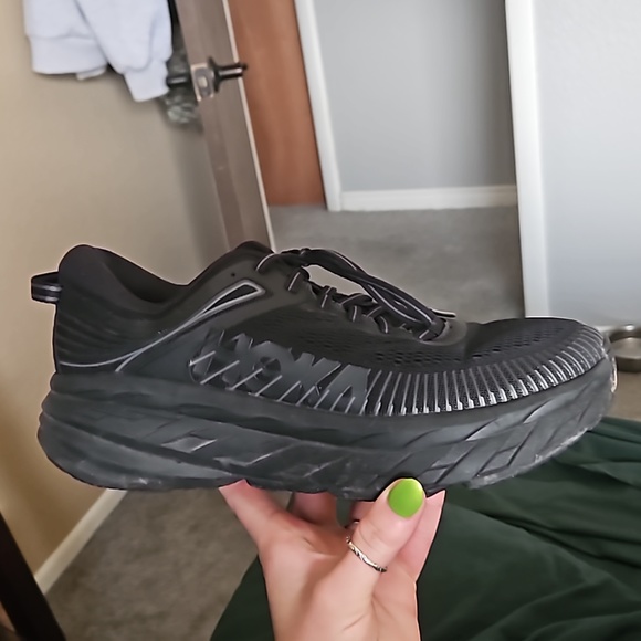 Hokas